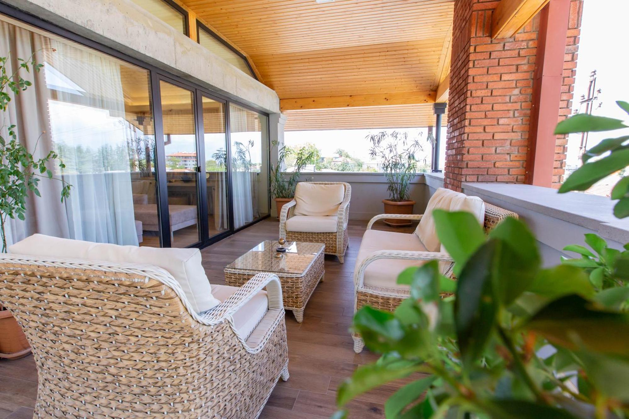 Seventeen Rooms Telavi Exterior foto