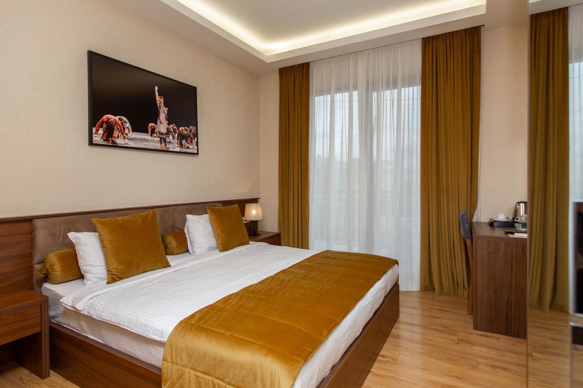 Seventeen Rooms Telavi Exterior foto
